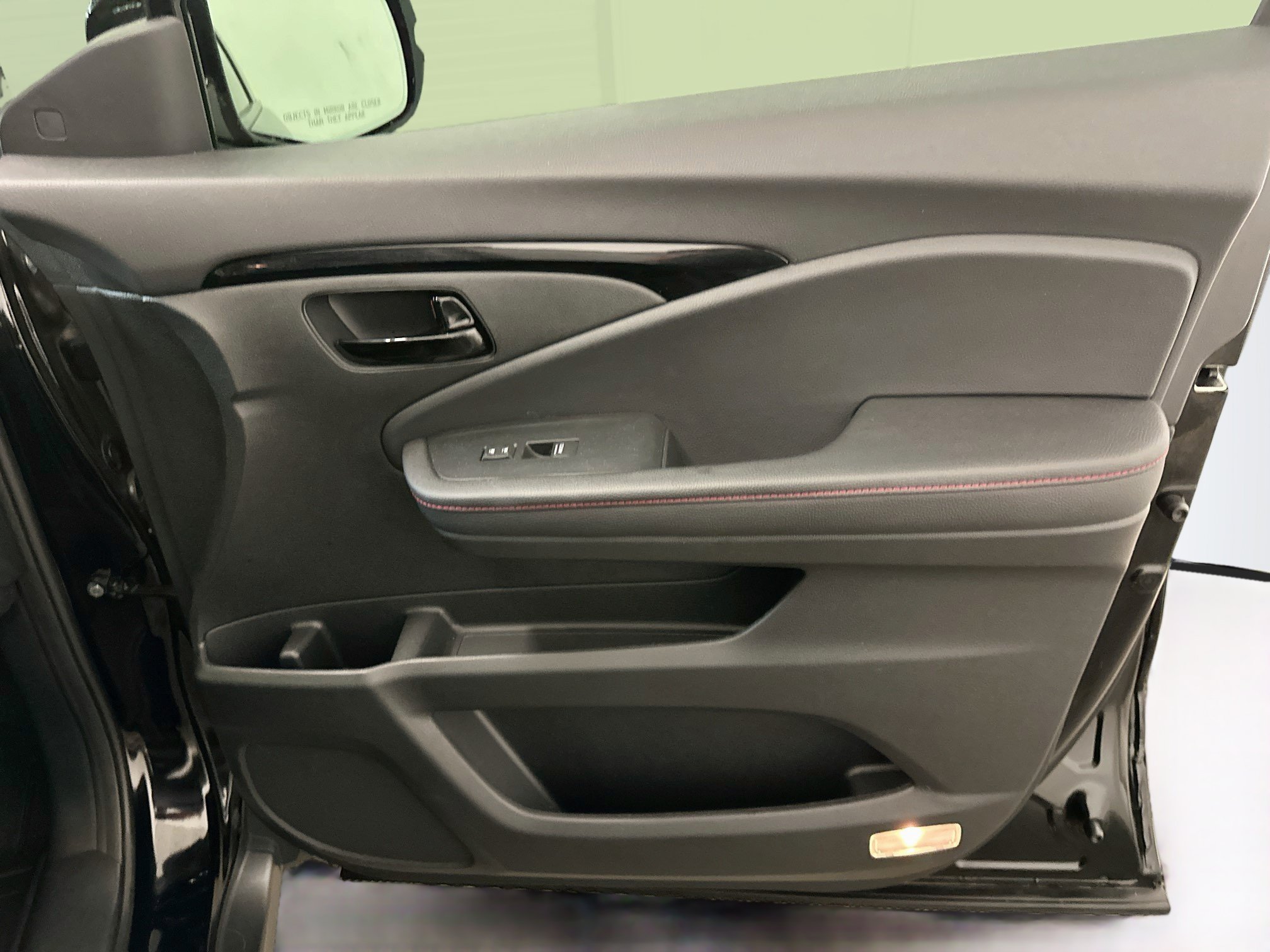 Used 2024 Honda Passport Black Edition image 35