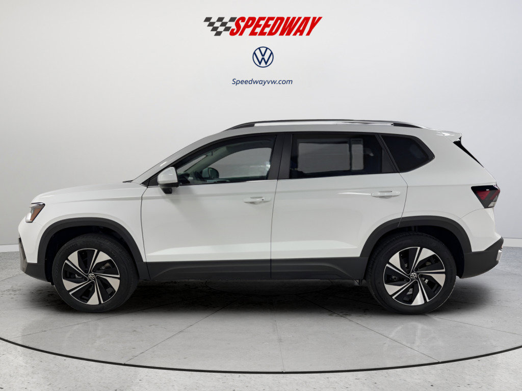 New 2025 Volkswagen Taos SE image 4