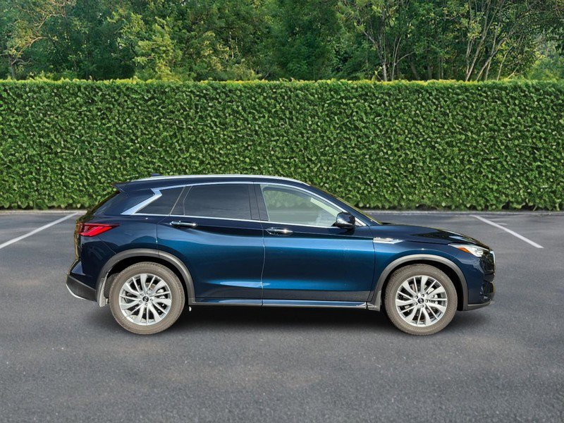 Used 2025 INFINITI QX50 Luxe image 2