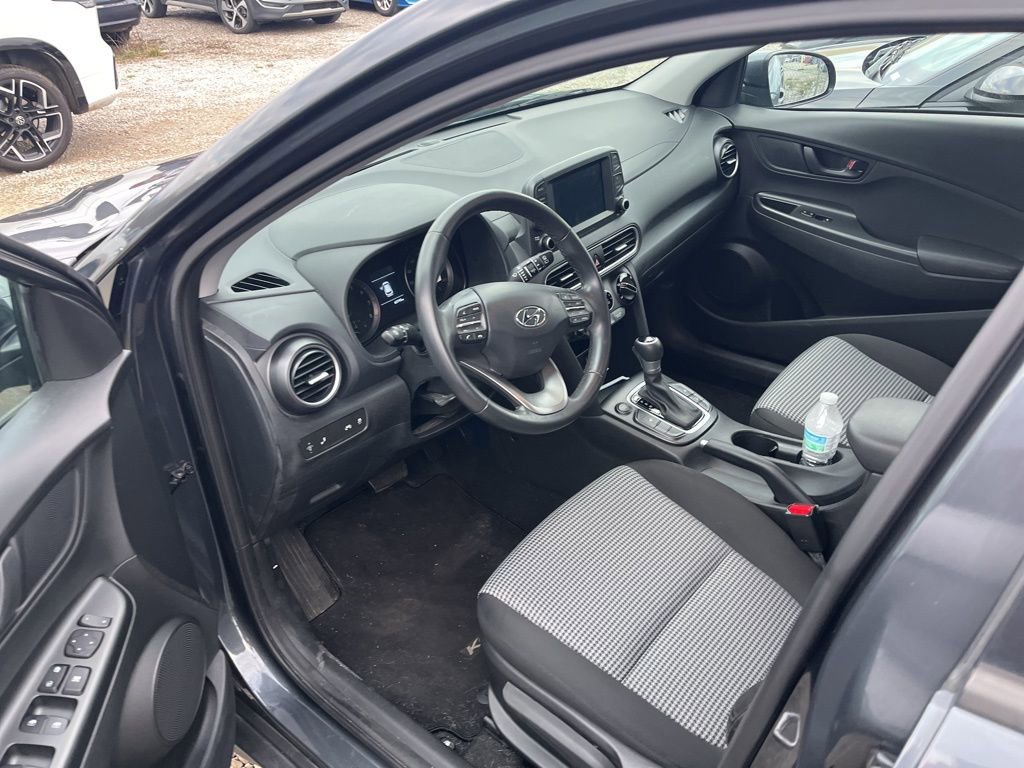 Used 2020 Hyundai Kona SEL image 3