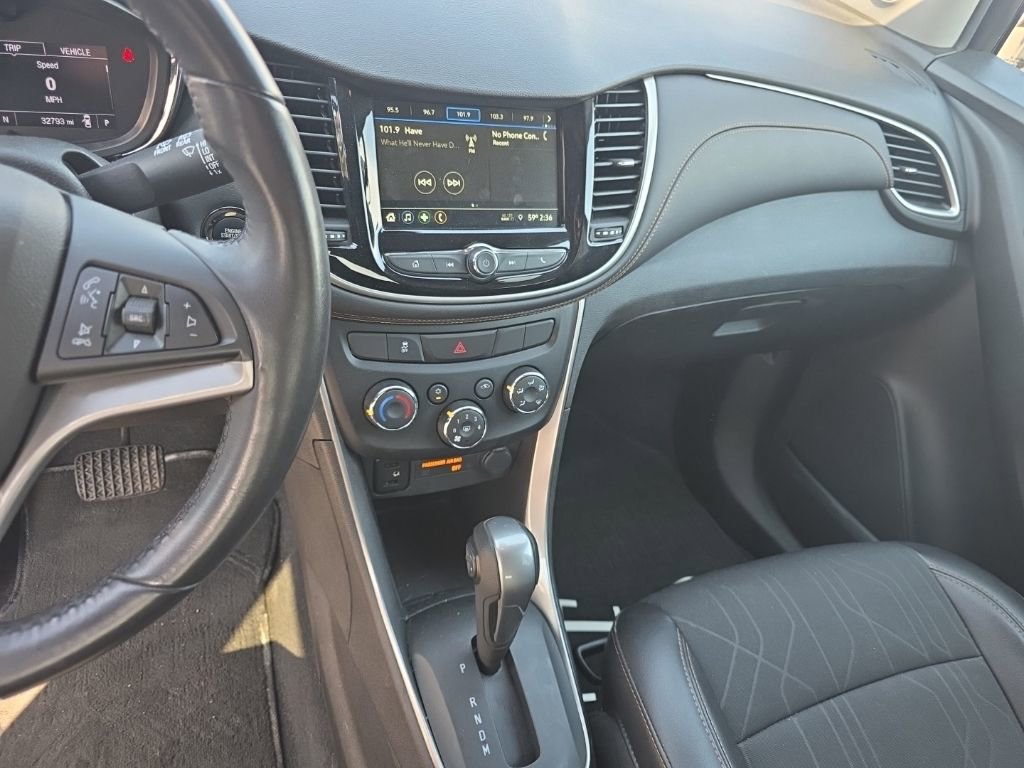 Used 2019 Chevrolet Trax LT w/ LT Convenience Package image 12