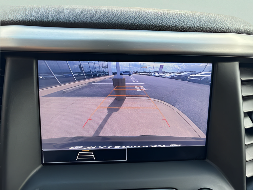 Used 2021 GMC Acadia SLE w/ Driver Convenience Package FWD image 22