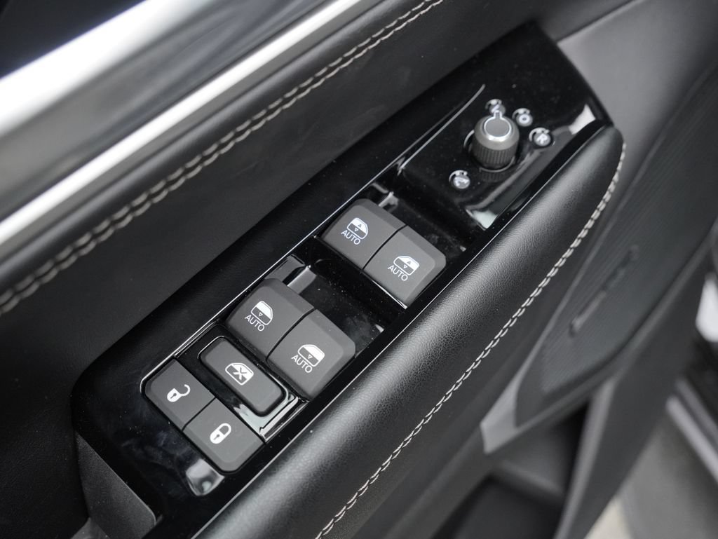 New 2026 Jeep Grand Wagoneer Limited AWD/4WD image 12