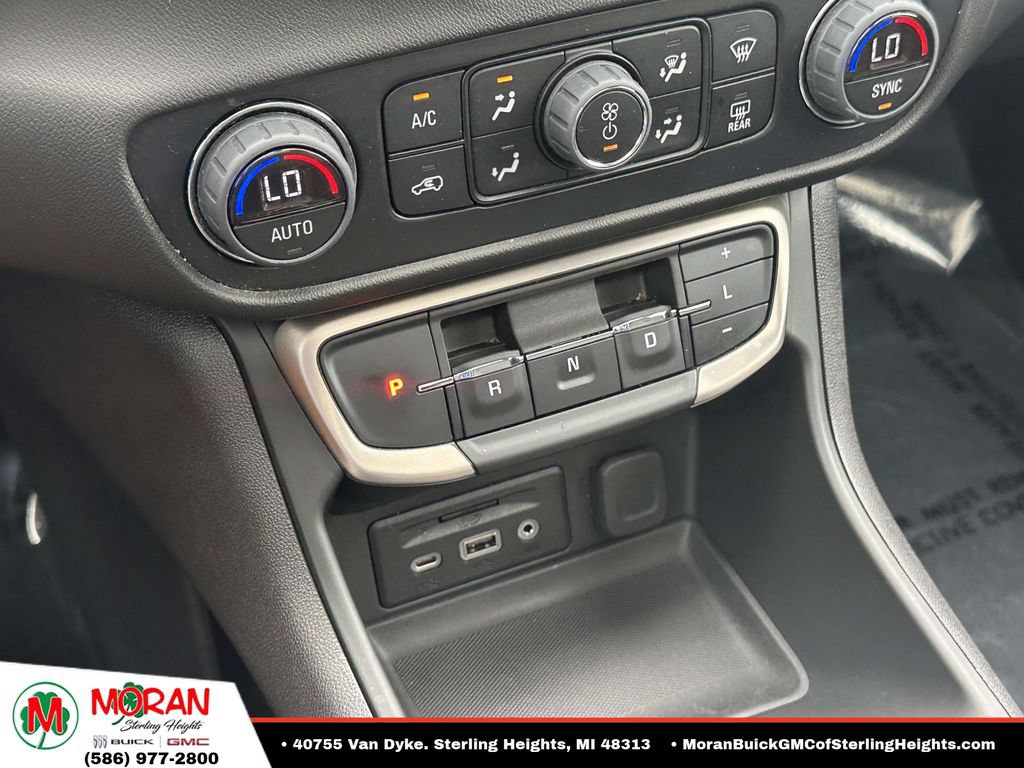 Certified 2024 GMC Terrain Denali w/ Black Diamond Edition AWD/4WD image 29