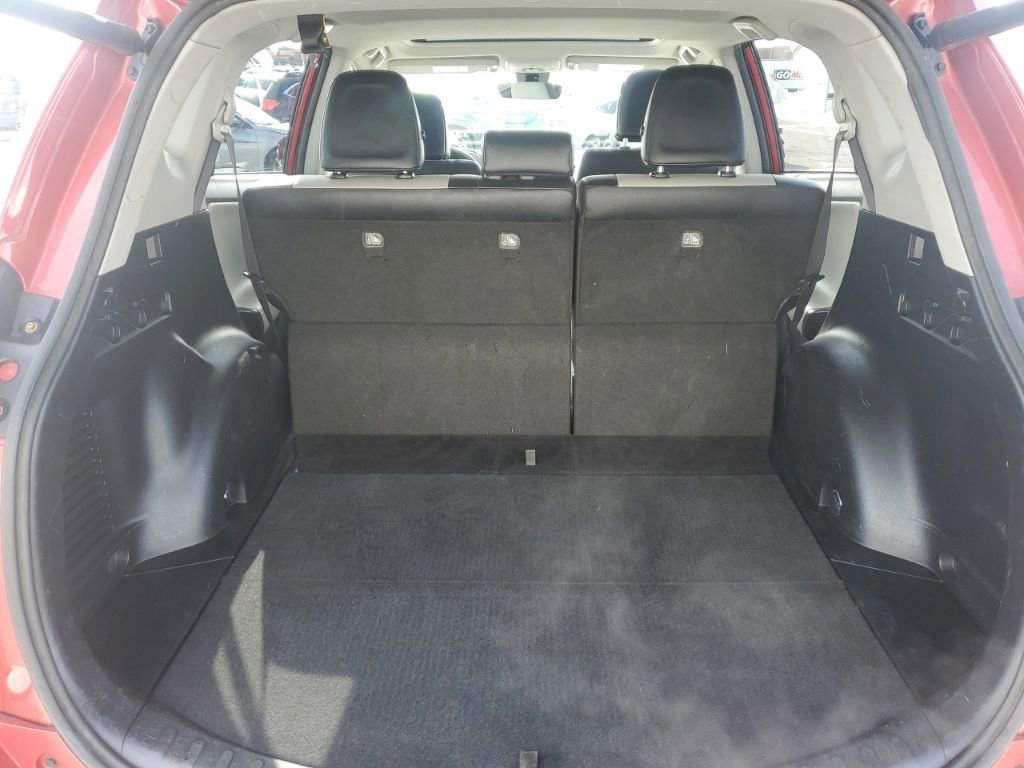 Used 2016 Toyota RAV4 Limited image 29