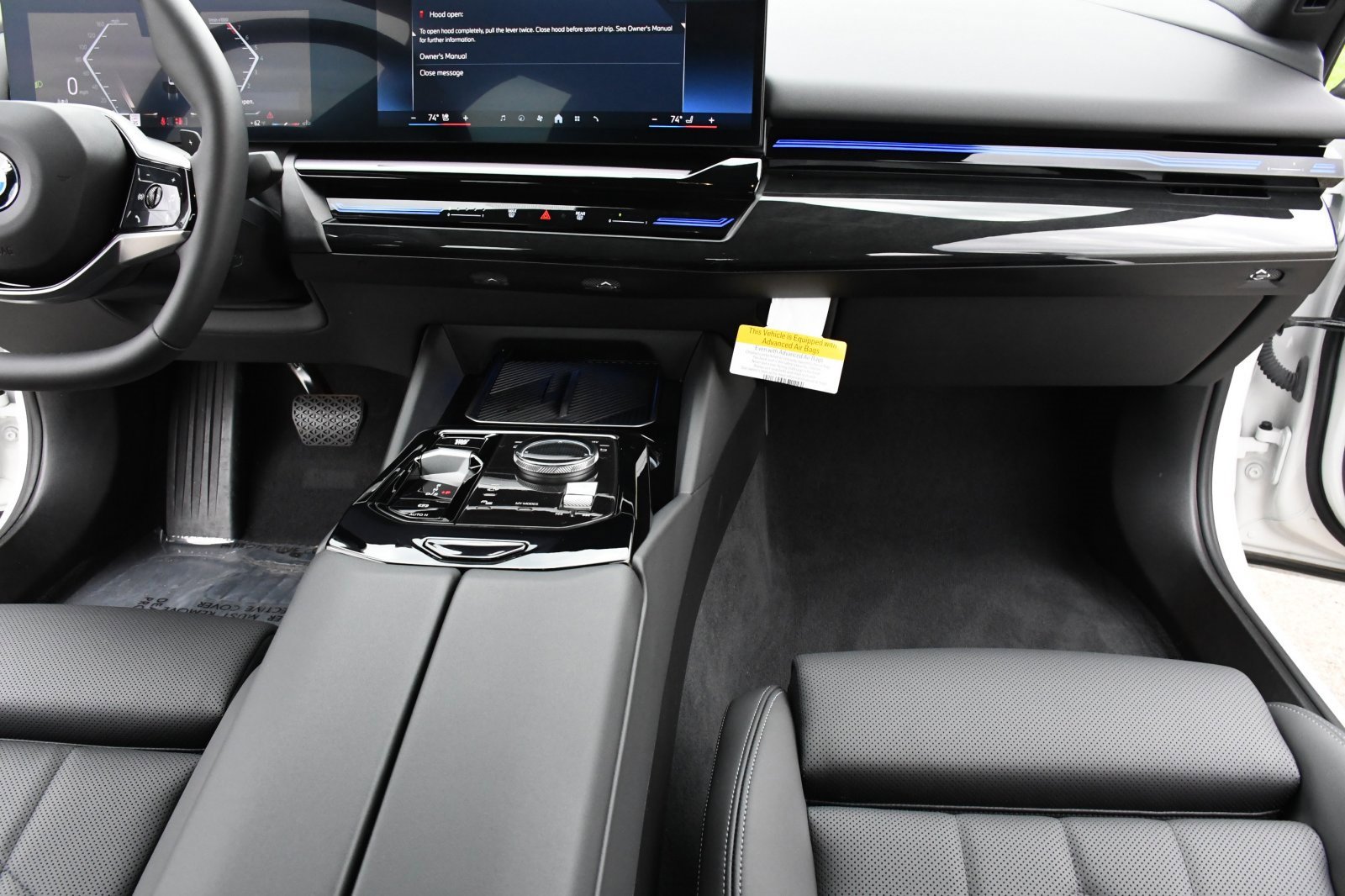 Used 2024 BMW 530i xDrive w/ Convenience Package image 7