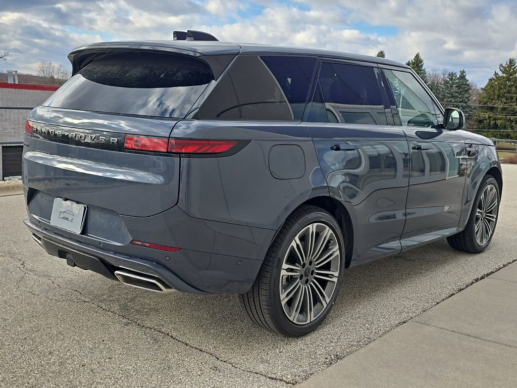 New 2026 Land Rover Range Rover Sport Dynamic SE AWD/4WD image 5