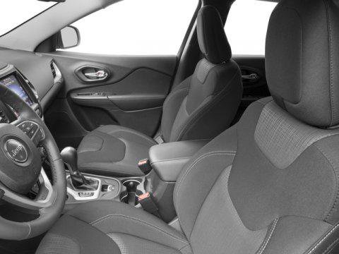 Used 2018 Jeep Cherokee Latitude w/ Altitude Package image 12