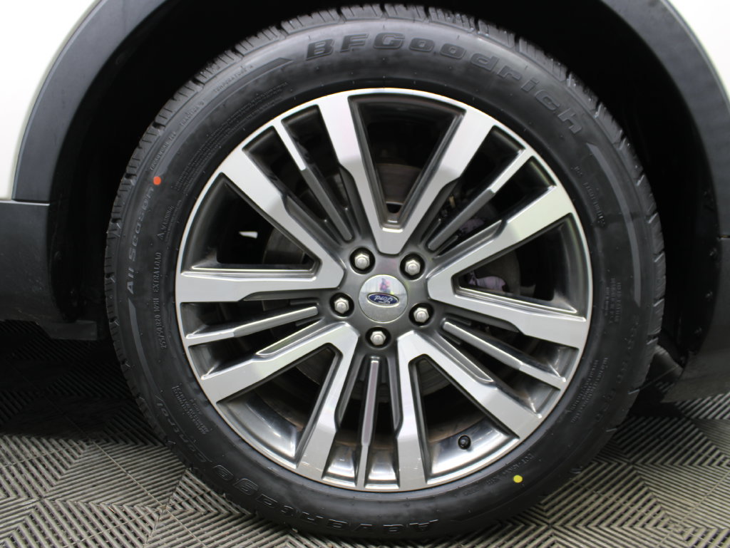 Used 2016 Ford Explorer Platinum AWD/4WD image 13