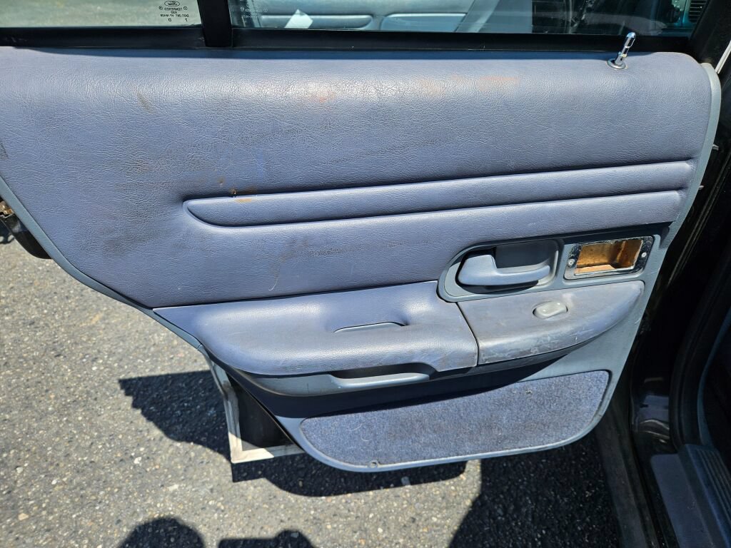 Used 1997 Ford Crown Victoria Police Interceptor RWD image 11