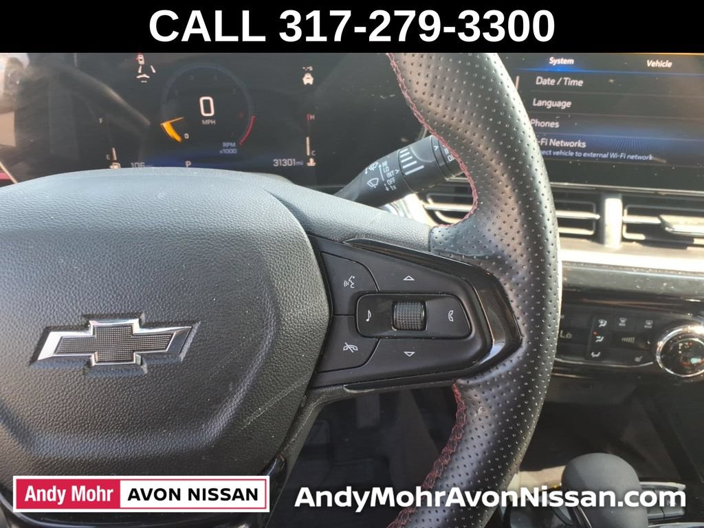 Used 2024 Chevrolet Trax RS w/ Sunroof Package FWD image 21