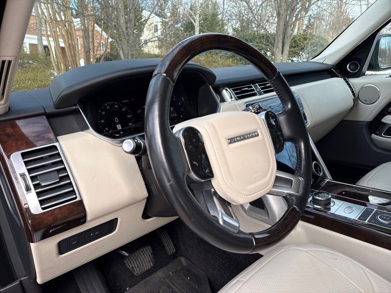 Used 2019 Land Rover Range Rover HSE image 20