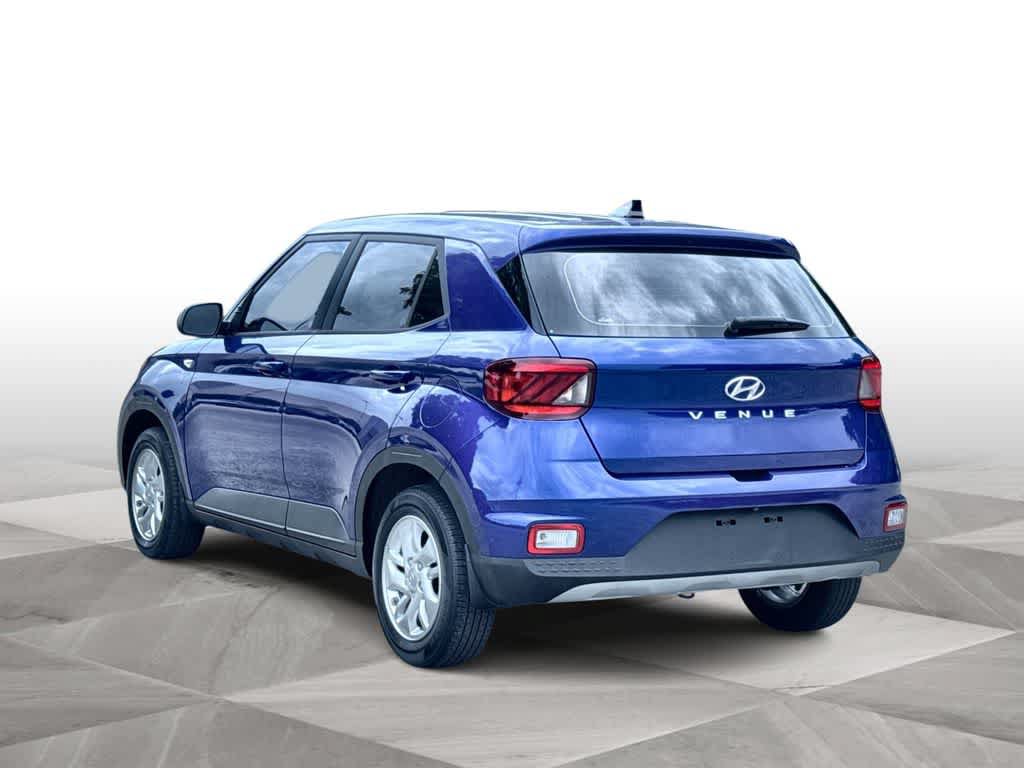 Used 2021 Hyundai Venue SE FWD image 6