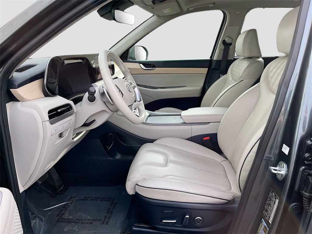 Used 2023 Hyundai Palisade Limited w/ Cargo Package image 22