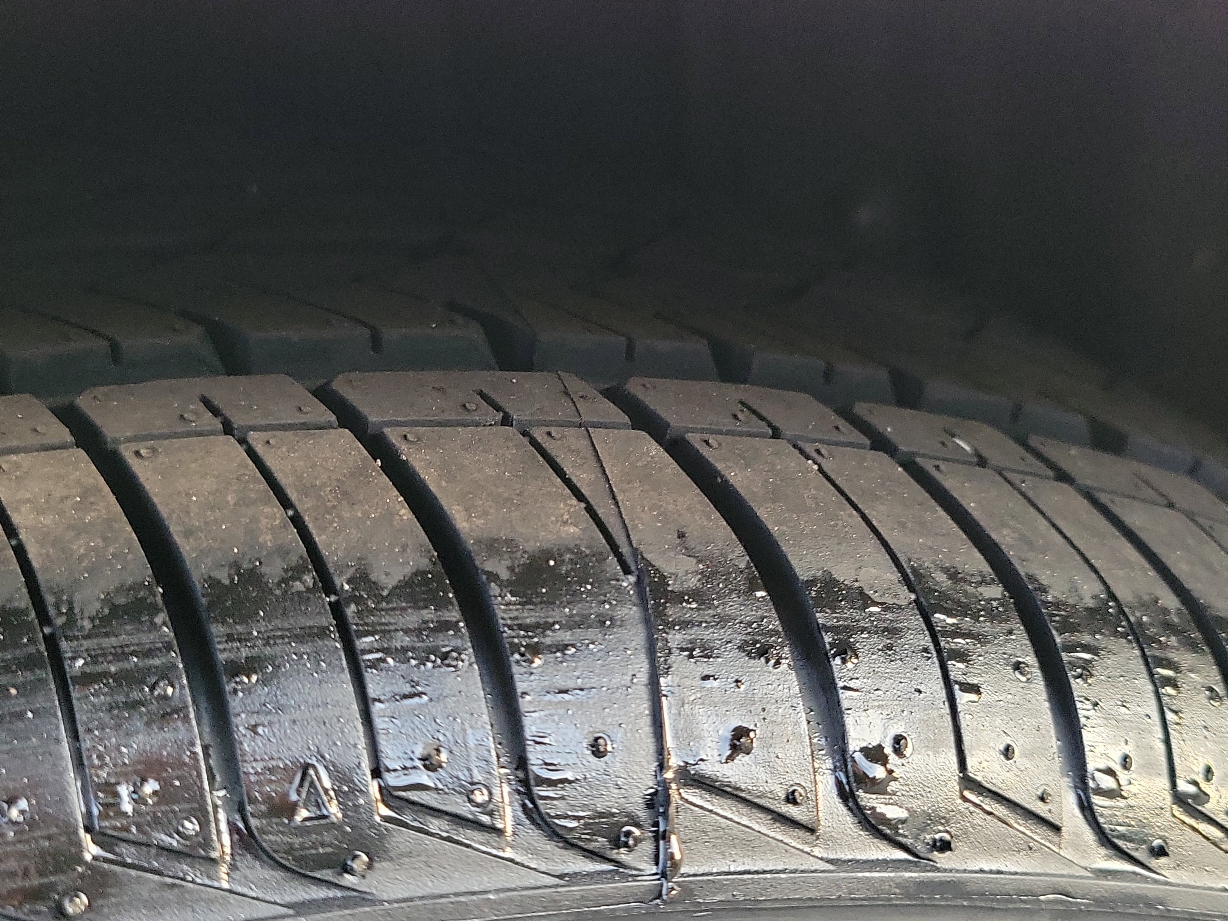 Used 2018 Toyota Camry XSE image 25