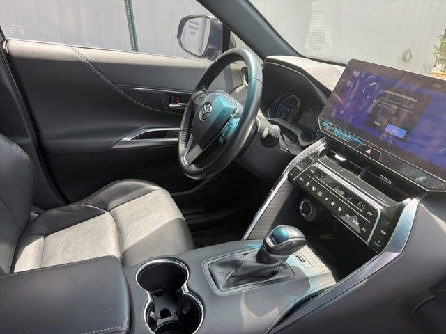 Used 2023 Toyota Venza Nightshade AWD/4WD image 15