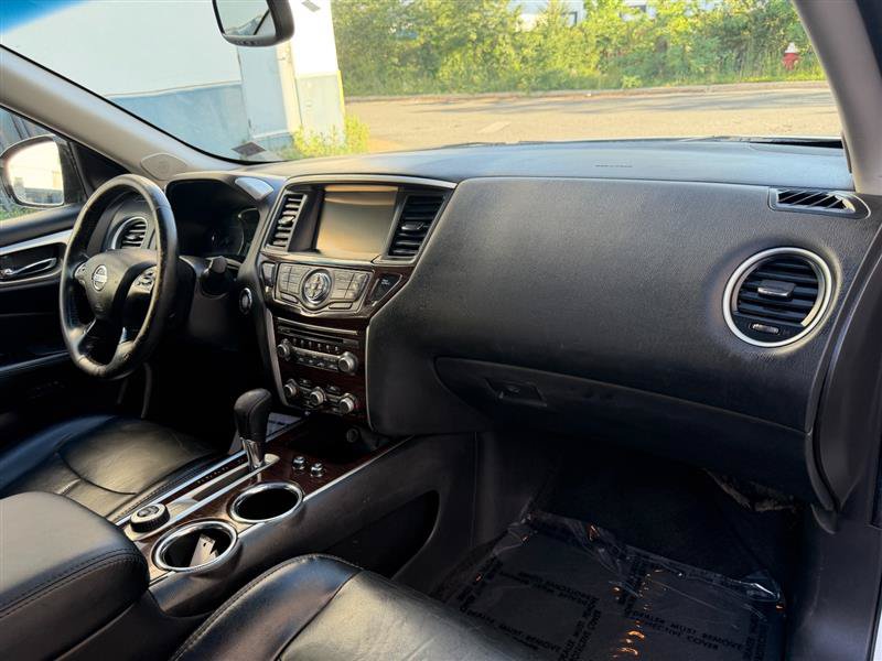 Used 2015 Nissan Pathfinder Platinum AWD/4WD image 58