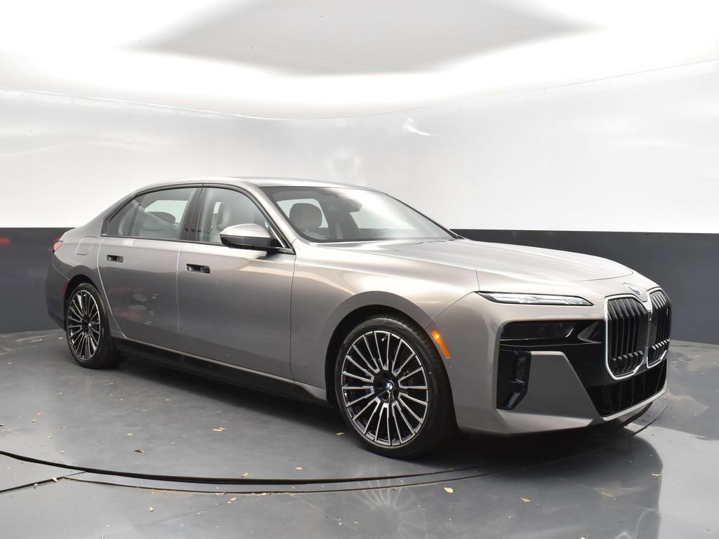 Used 2025 BMW i7 eDrive50 w/ Executive Package