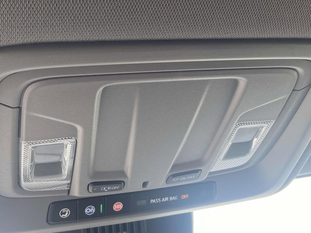 New 2025 Chevrolet Silverado 2500 Custom w/ Custom Value Package image 18