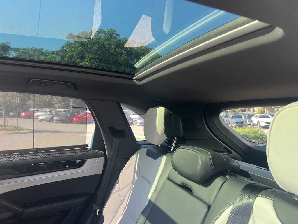 Used 2024 Porsche Cayenne S image 43