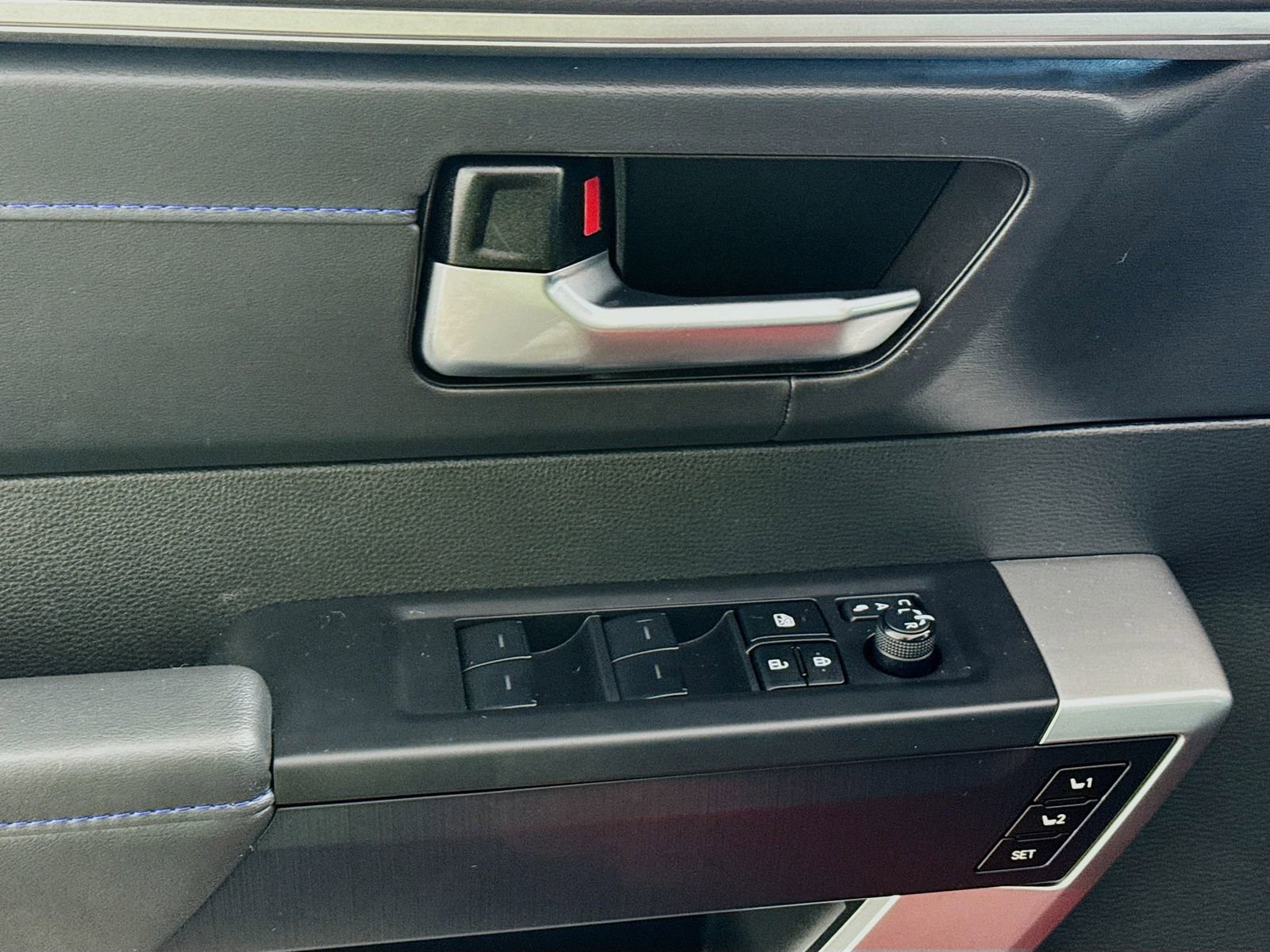 Used 2025 Toyota Tundra Platinum image 14