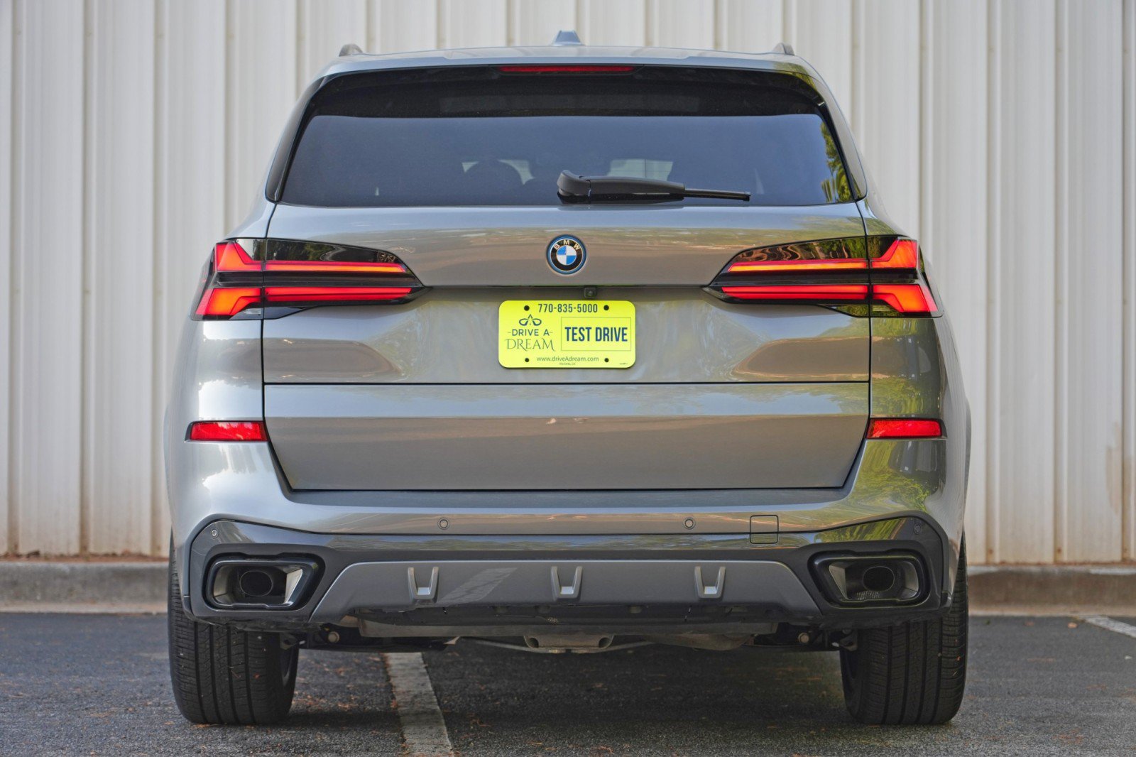 Used 2024 BMW X5 xDrive50e w/ M Sport Package AWD/4WD image 11