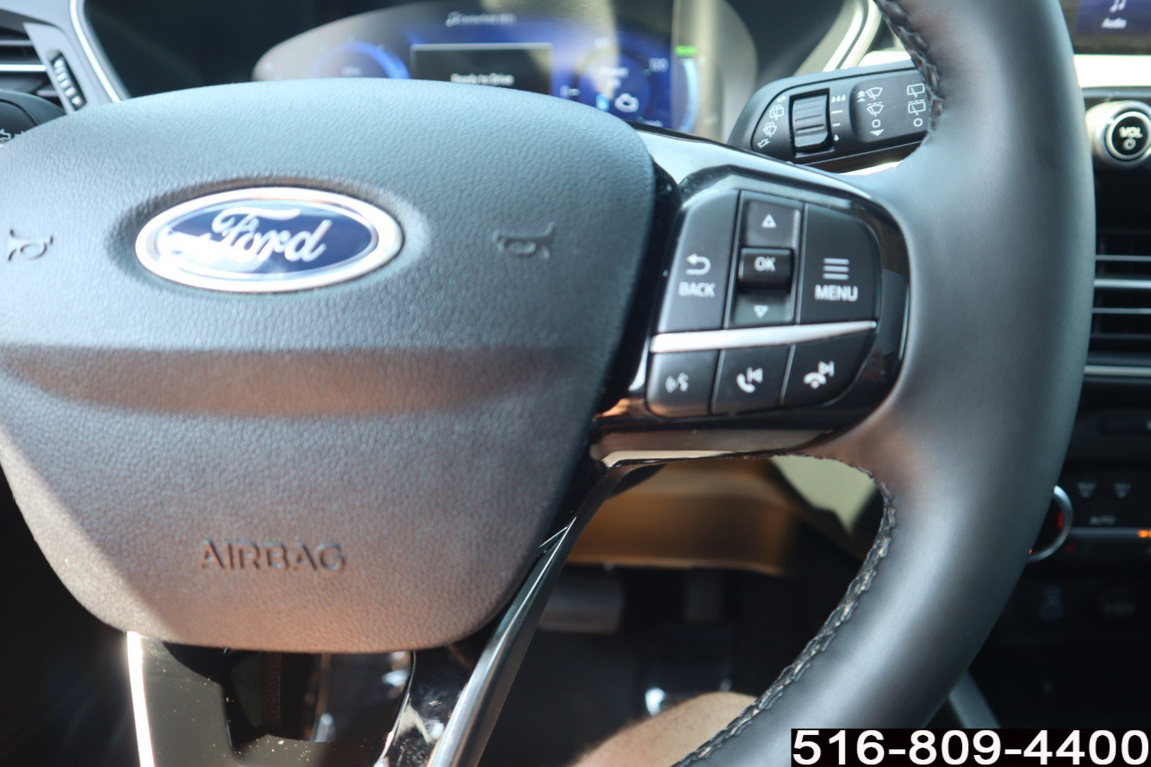 Used 2022 Ford Escape SEL w/ Technology Package FWD image 17
