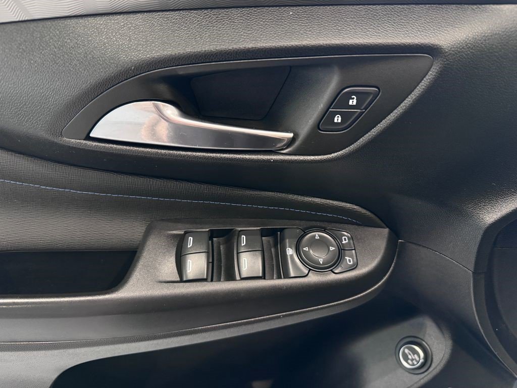 Certified 2024 Buick Envista Sport Touring w/ Convenience I Package FWD image 22