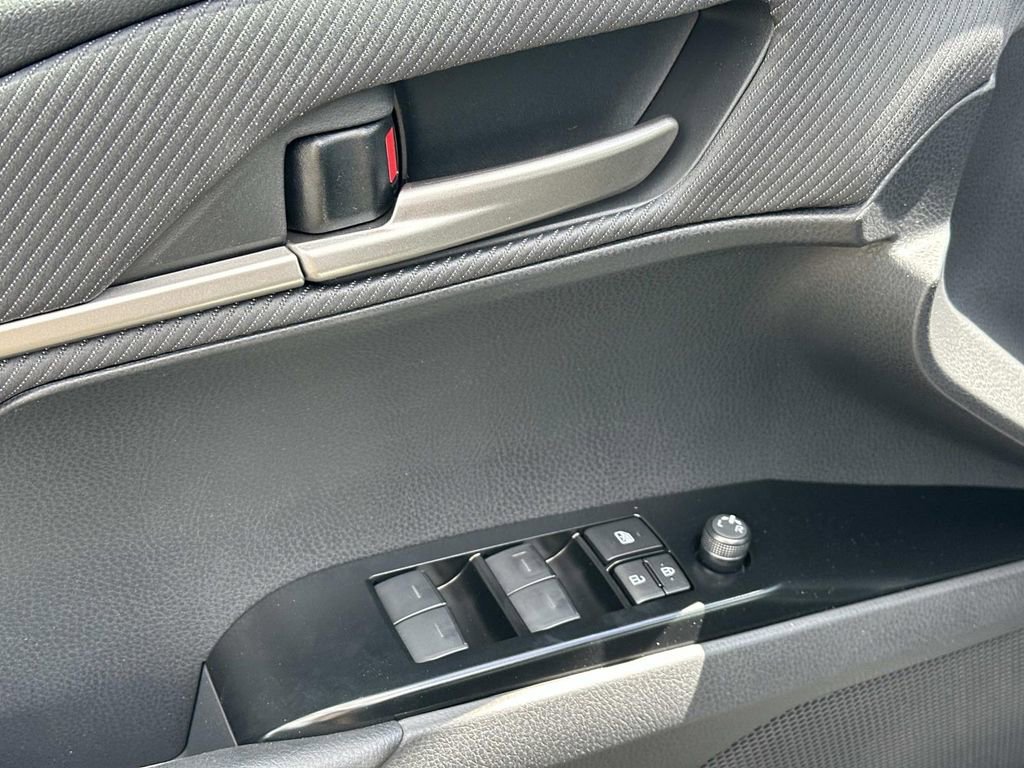 New 2026 Toyota Camry SE FWD image 15