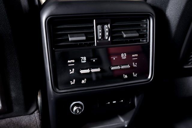 Certified 2025 Porsche Cayenne GTS image 27