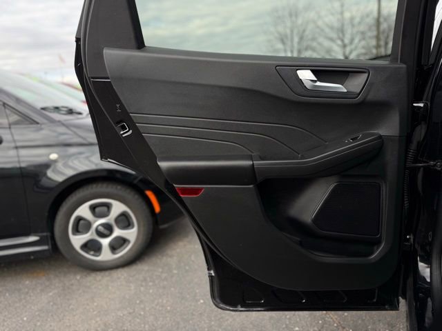 Used 2023 Ford Escape SE image 14