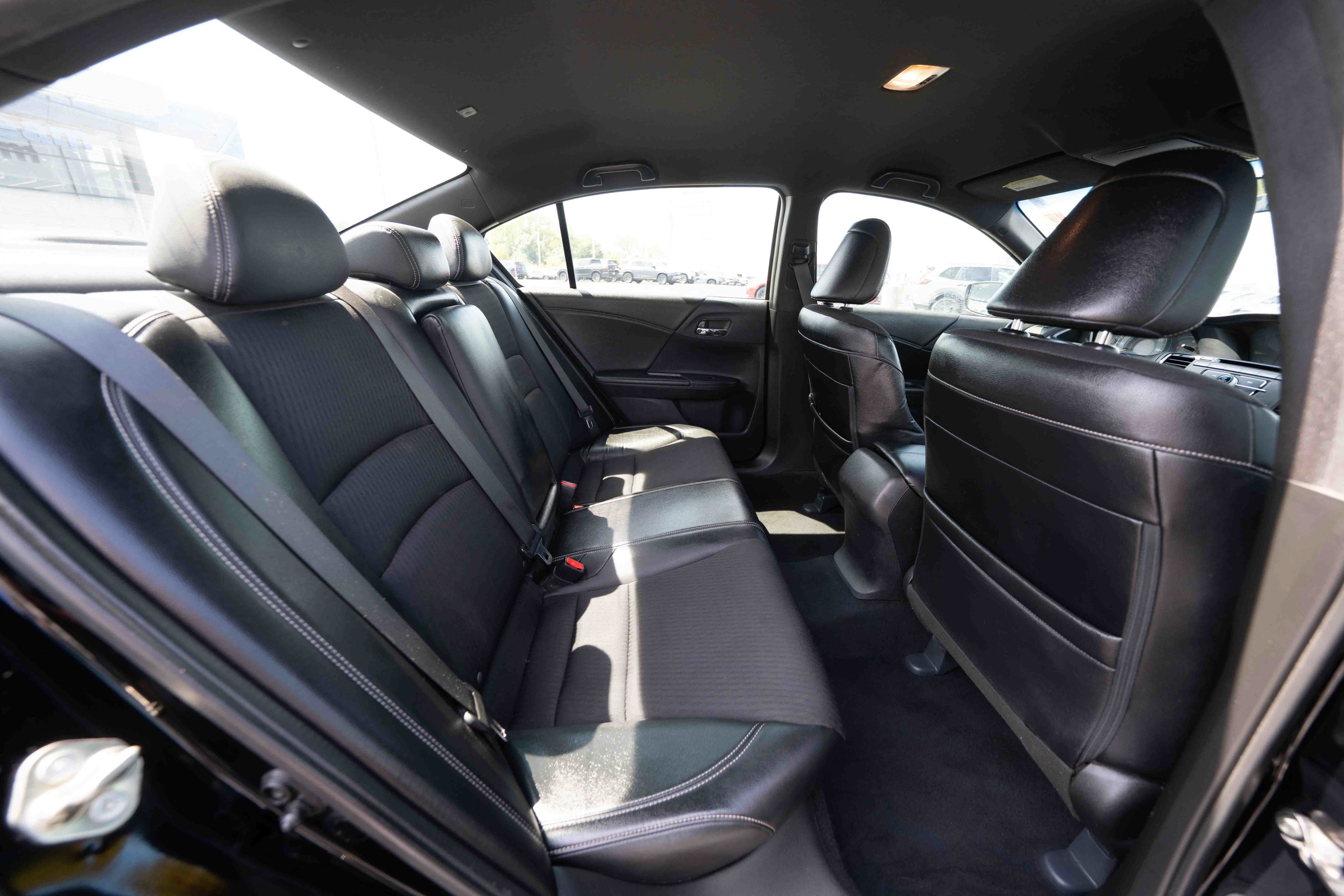 Used 2016 Honda Accord Sport image 24