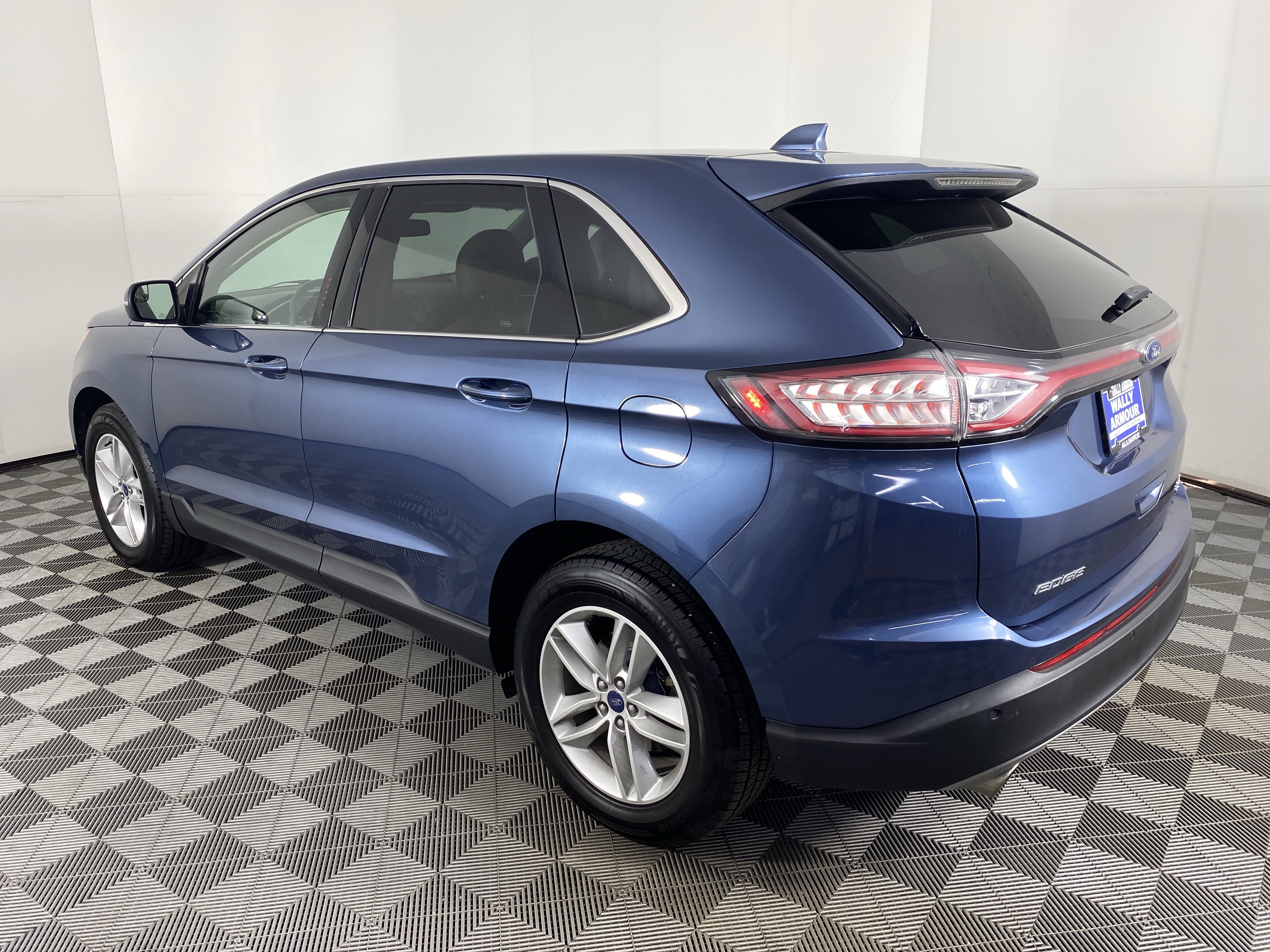 Used 2018 Ford Edge SEL w/ Equipment Group 201A image 9