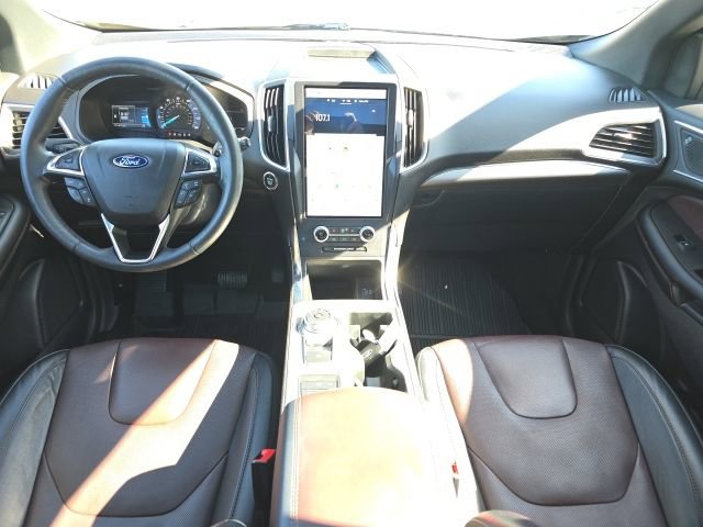 Used 2022 Ford Edge Titanium w/ Equipment Group 301A AWD/4WD image 8