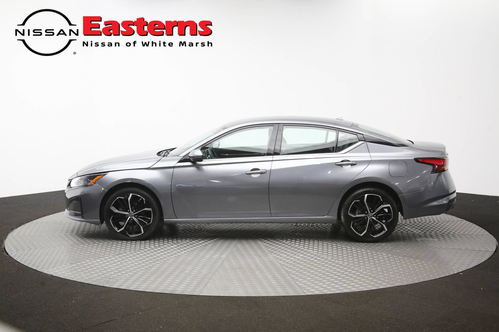 Used 2023 Nissan Altima 2.5 SR AWD/4WD image 59