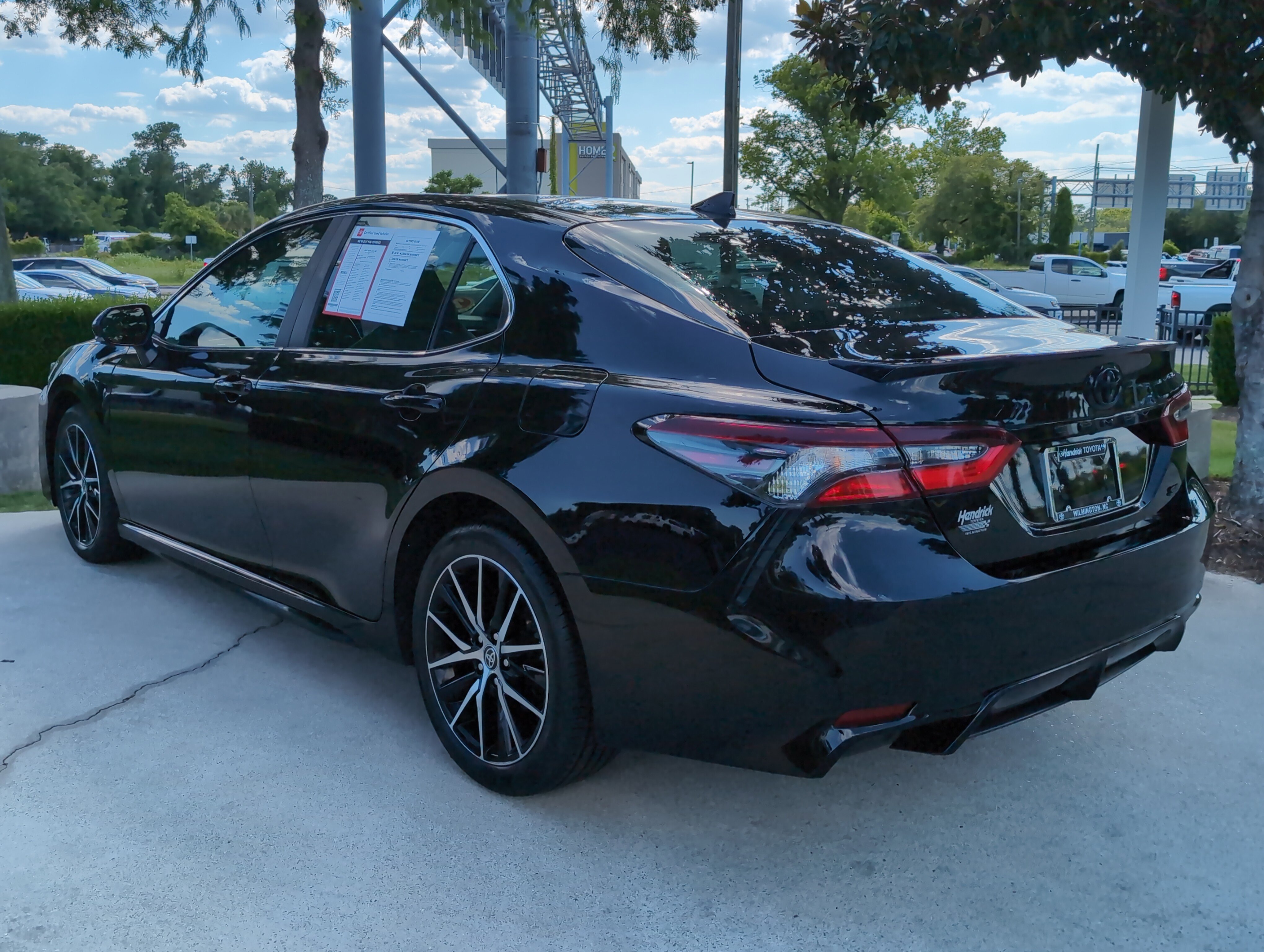Certified 2024 Toyota Camry SE FWD image 8