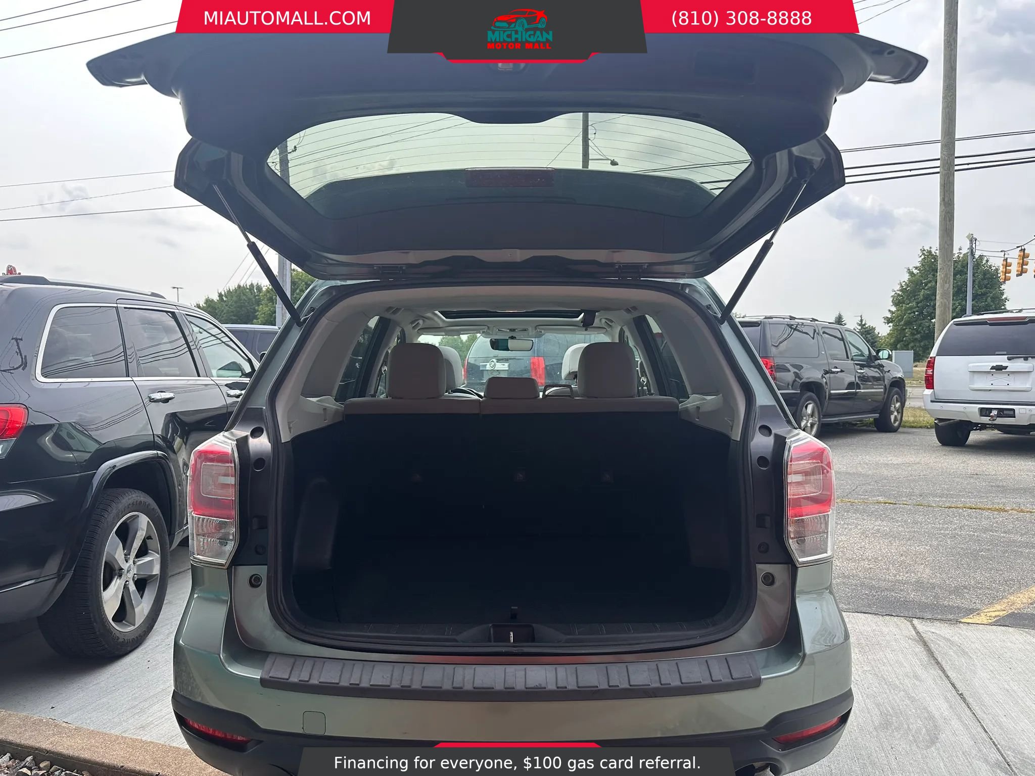 Used 2017 Subaru Forester 2.5i Premium w/ All-Weather Package AWD/4WD image 8