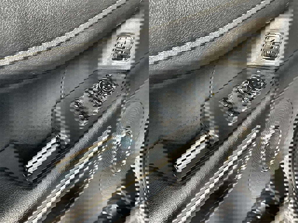 Used 2024 Ford Expedition Max XLT image 14