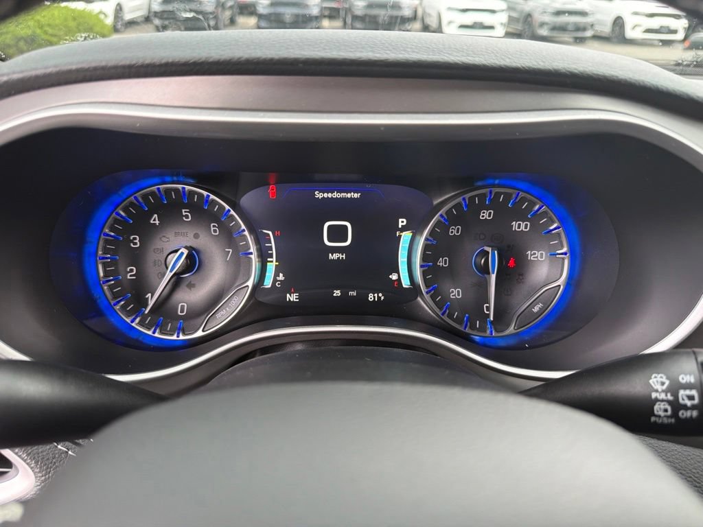 New 2027 Chrysler Pacifica Select AWD/4WD image 22