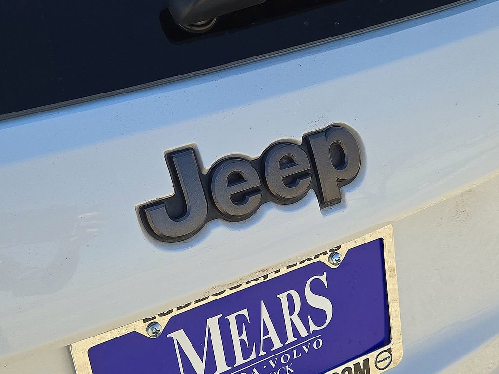 Used 2020 Jeep Grand Cherokee High Altitude AWD/4WD image 11