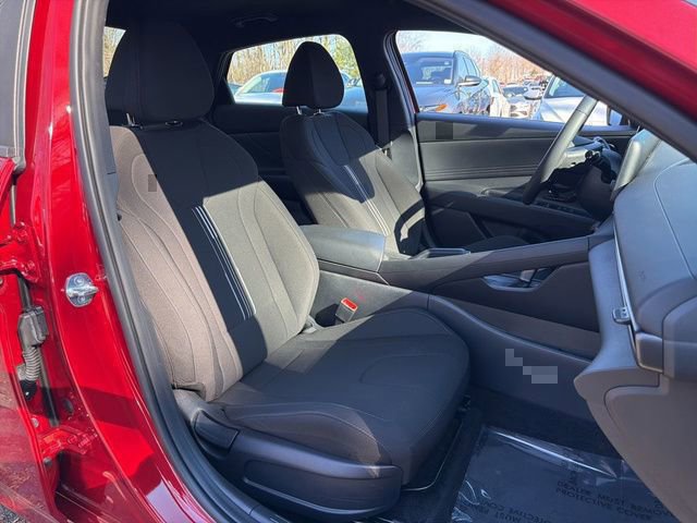 Certified 2025 Hyundai Elantra Sport image 10
