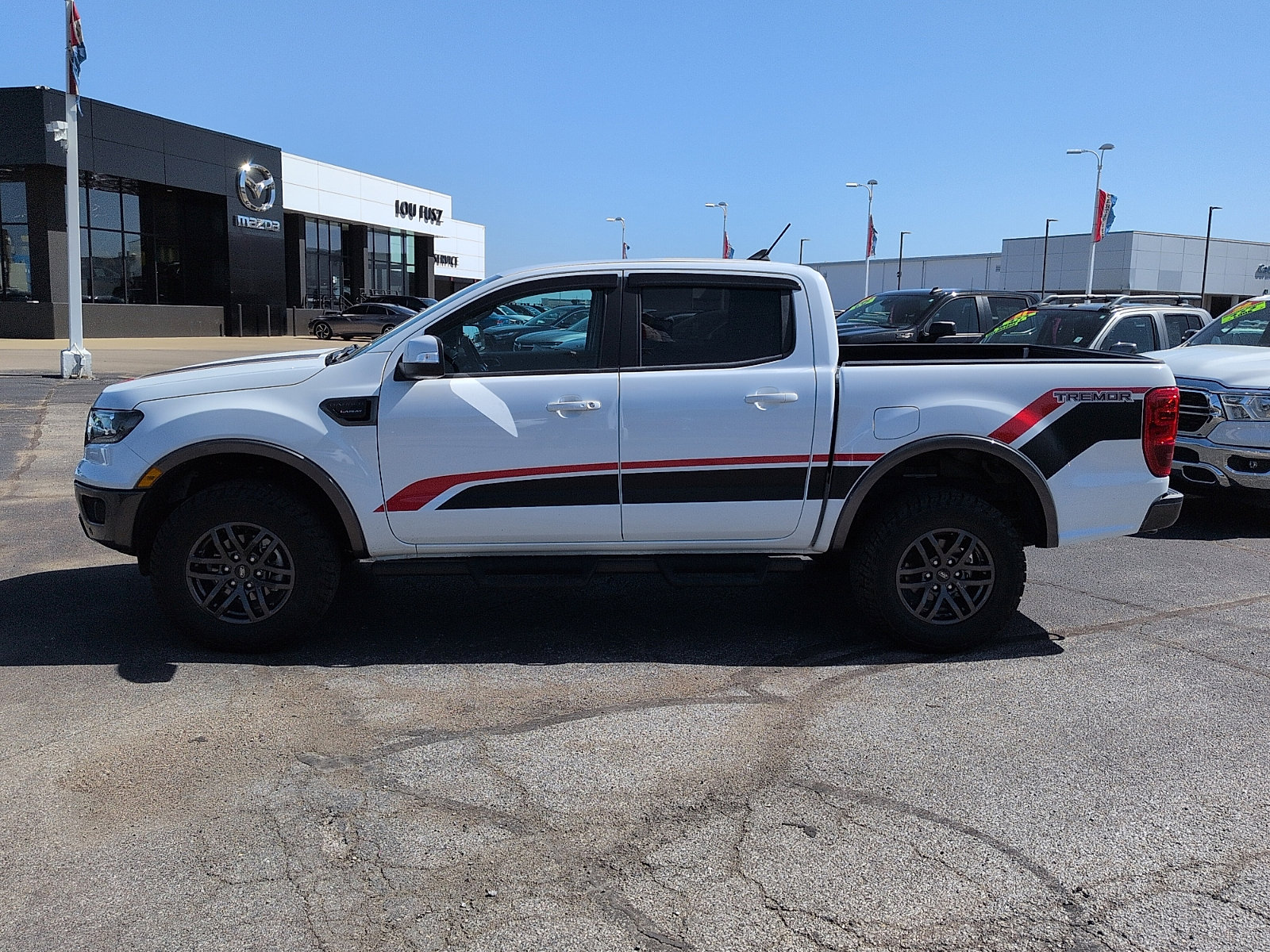 Used 2022 Ford Ranger Lariat w/ Tremor Off-Road Package AWD/4WD image 4