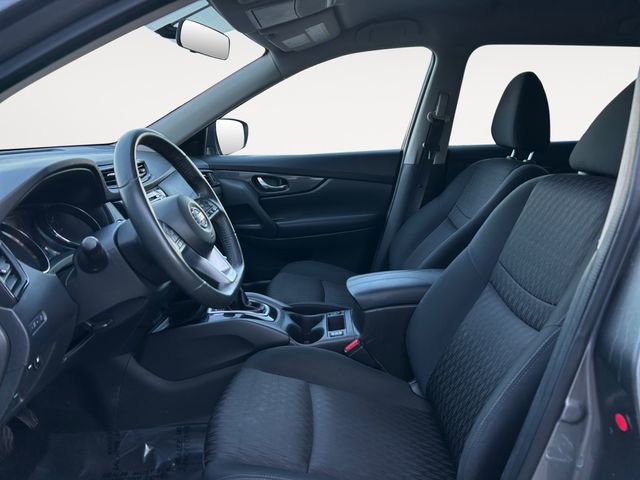 Used 2018 Nissan Rogue SV image 9