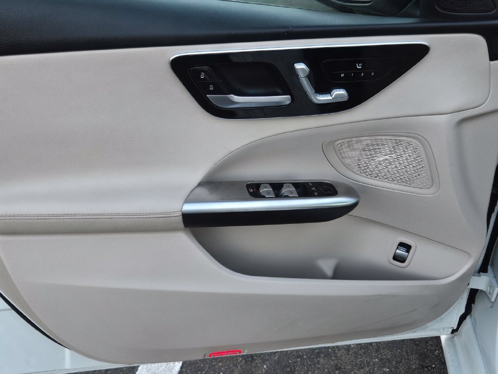 Used 2024 Mercedes-Benz C 300 4MATIC Sedan image 10