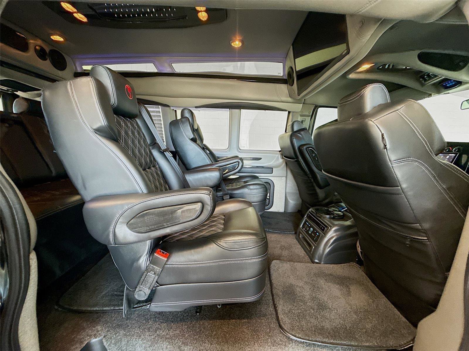 Used 2023 GMC Savana 2500 RWD image 15