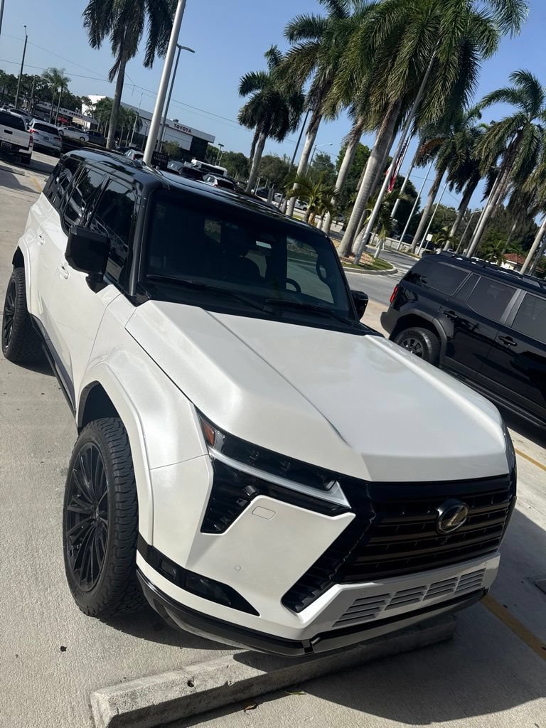 Certified 2025 Lexus GX 550 w/ Cold Area Package AWD/4WD image 1