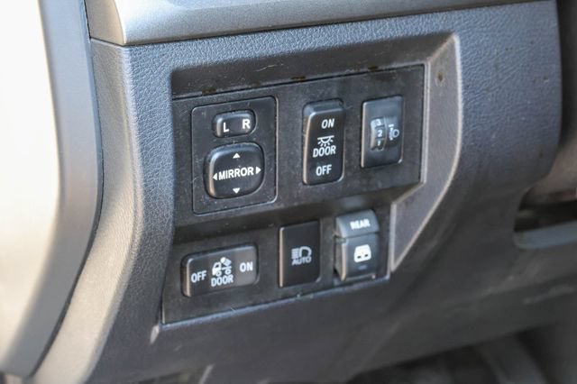 Used 2019 Toyota Tundra SR5 w/ SR5 Upgrade Package AWD/4WD image 14