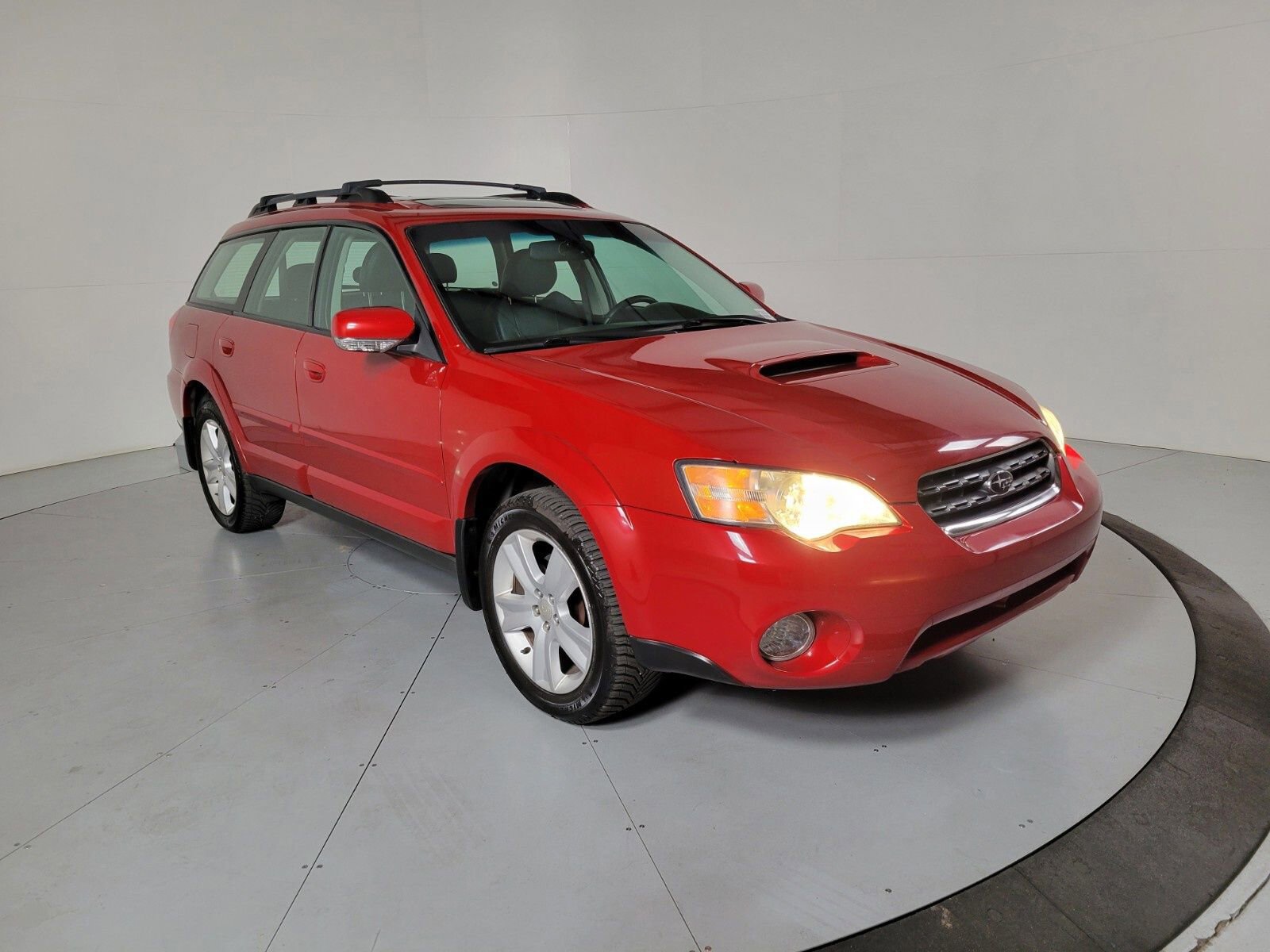 Used 2006 Subaru Outback 2.5XT Limited w/ Popular Equipment Group 2A image 2