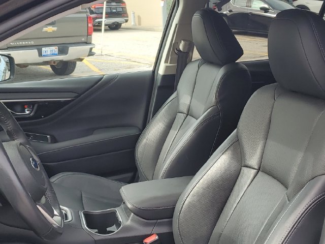 Used 2023 Subaru Outback Touring AWD/4WD image 5