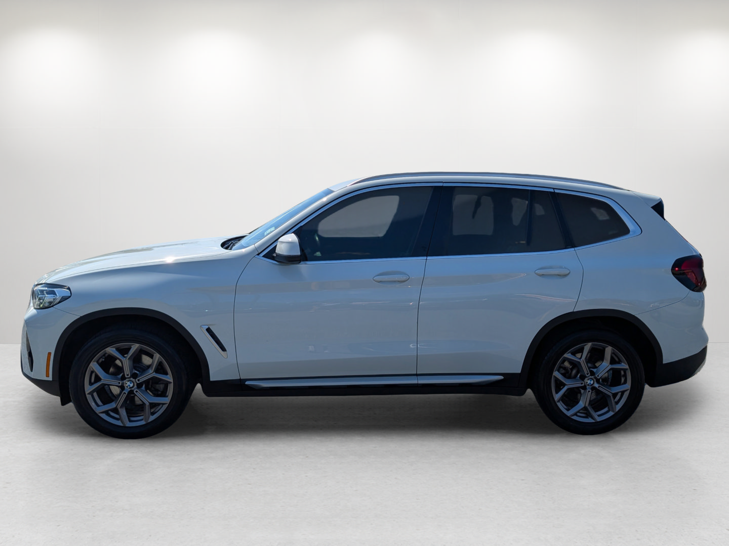 Used 2022 BMW X3 sDrive30i RWD image 8